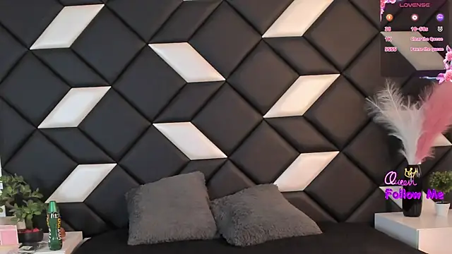 LaraHouston webcam