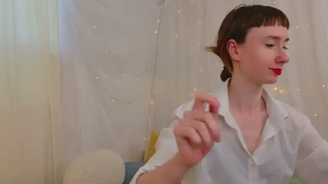 Naomi_Evermore webcam