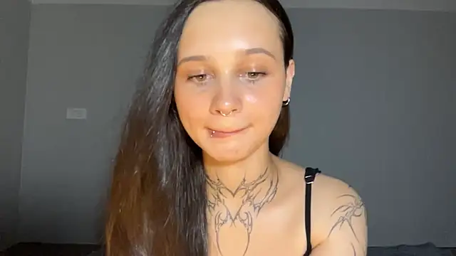 MayraLucarelli webcam
