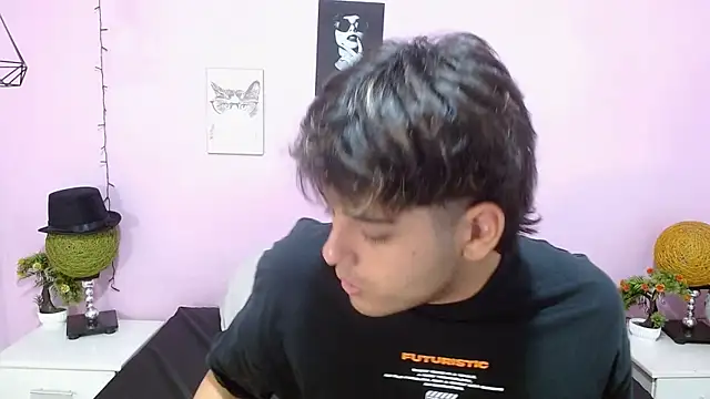 zayne_lyon webcam