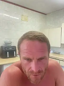 fuelx@xh (Ask my age) - Sit here naked for 30 mins