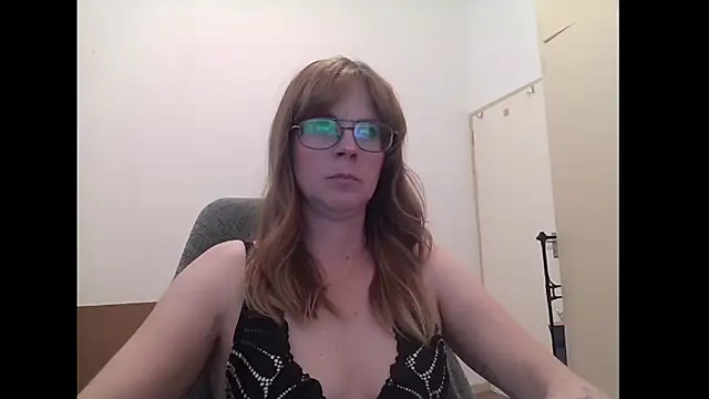 SavannaGirly webcam