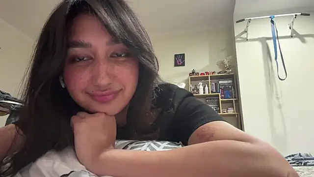 PaintedDisplay live cam on StripChat