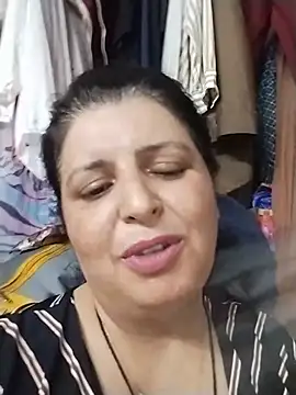 Jann_Riya333 webcam