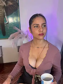 alisaa_jhons1 webcam