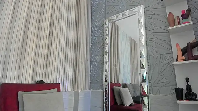 BriannaChelsea webcam