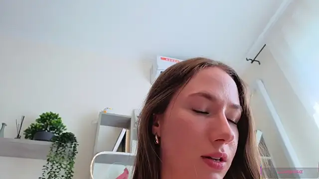 Kira_mindnes webcam