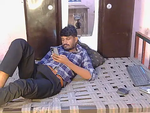 HotXKrish webcam