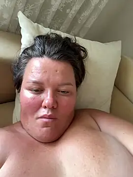 SunnyLeila2101 webcam