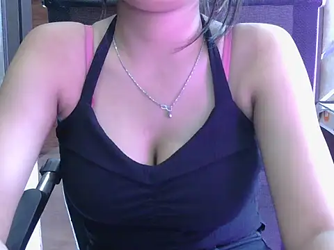 miss-riyaa webcam