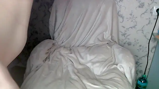 Tastycherrypie webcam