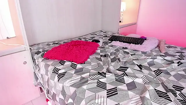 KendallWestt webcam