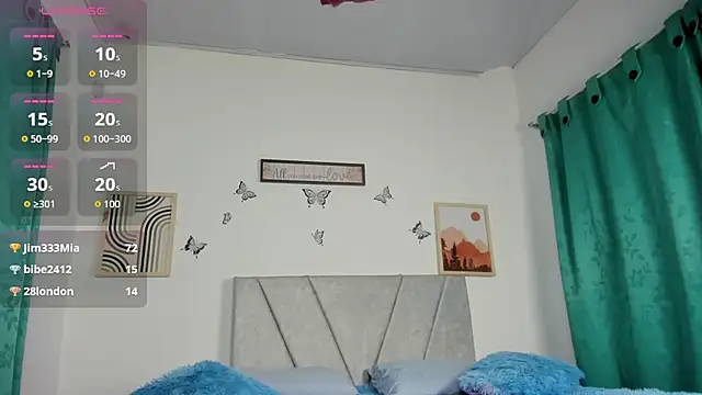 AlanaRoseeX webcam