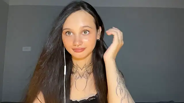 MayraLucarelli webcam