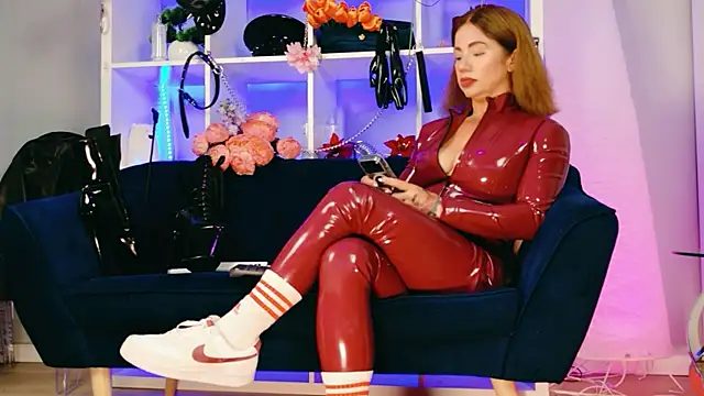 Ella__Kross webcam