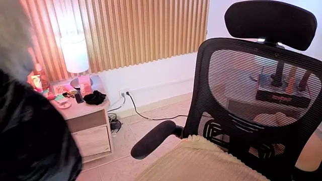 MarianL0ve webcam