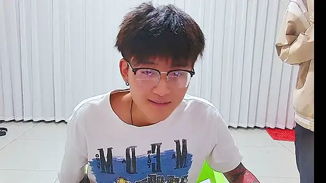 KK-cuteboy webcam