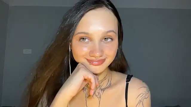MayraLucarelli webcam