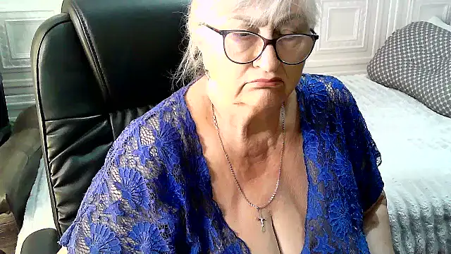 LolkaAlyss webcam
