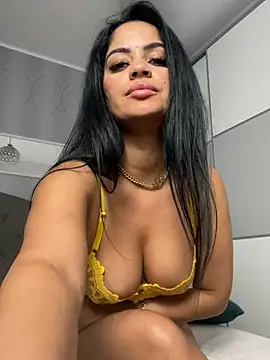 _adelle webcam