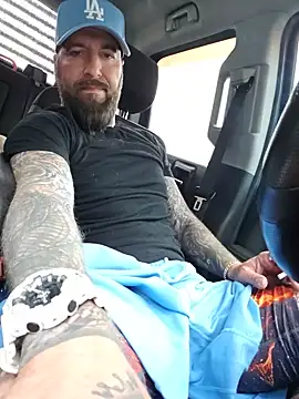 Beardedtattood webcam