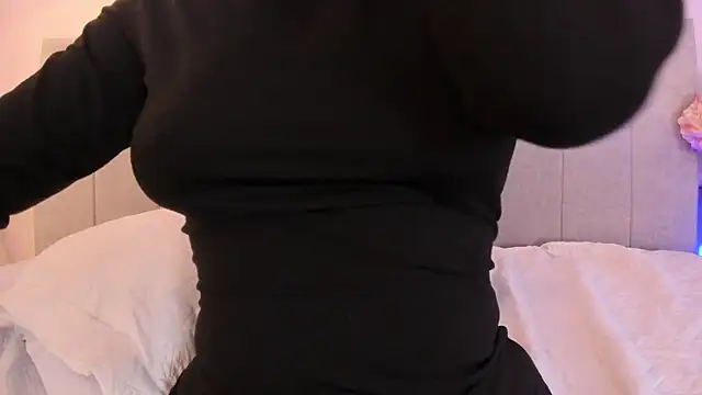 rawiya live cam on StripChat