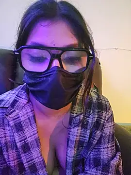 callmeshreya webcam