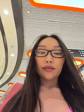 trytomakememoam webcam