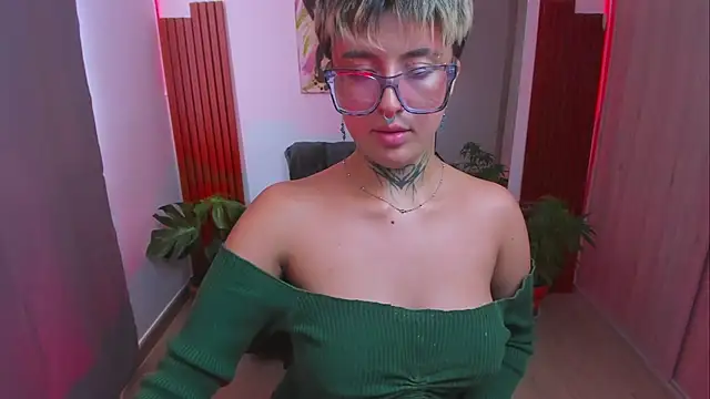 Rebeka-baker webcam