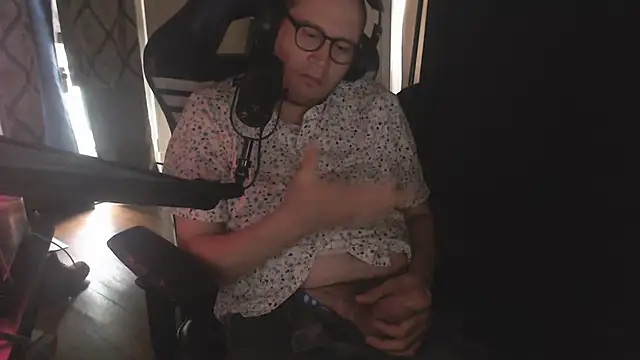 chicostick413 webcam