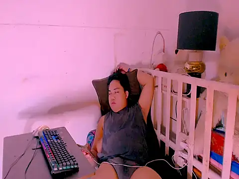 hardking_69 (M young) - PLEASE HELP ME CUM I'M SO HORNY