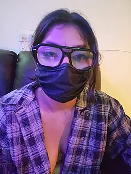 callmeshreya webcam