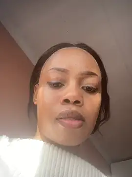 naughtyshalotxx - NAUGHTYSHALOTXX's free webcam - UK Sex Cams
