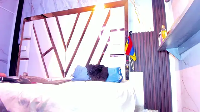 lola_hornei webcam