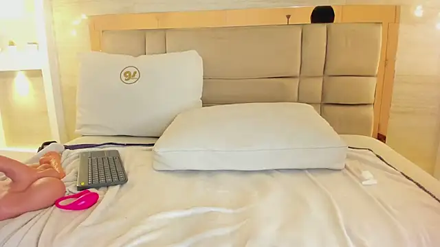 chloe_murray webcam