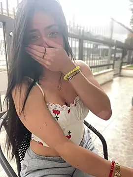 PamelaJonsom_ webcam