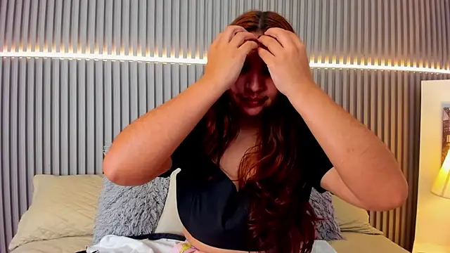 Victoria_Rosee webcam
