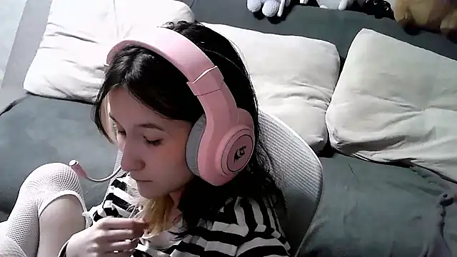Lilfain_baby webcam