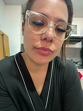 Pretty__Milf live sex cam