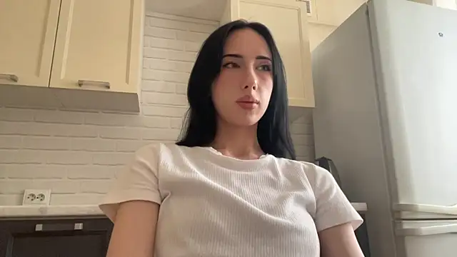 IsabellaQiueen webcam