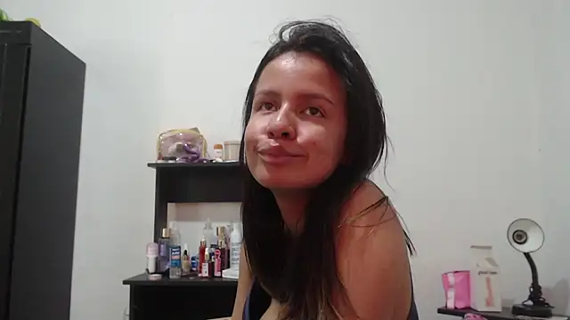 nathaly_jones_ live cam on StripChat