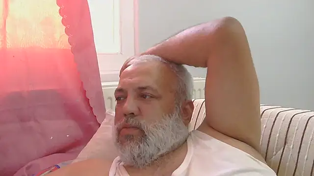 husoizmir live cam on StripChat