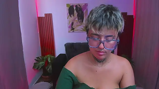 Rebeka-baker webcam