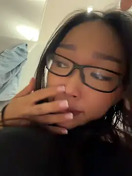 trytomakememoam webcam