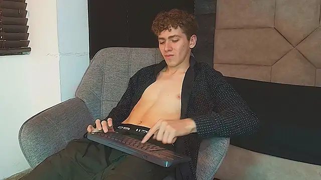 Tyler_Mcrey webcam