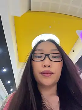 trytomakememoam webcam
