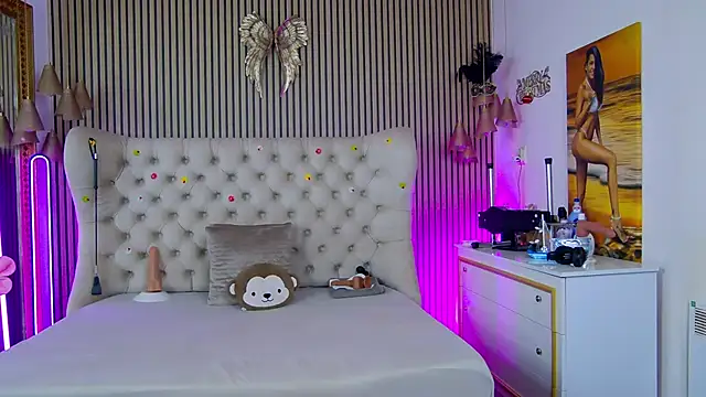 PlayfulShow webcam