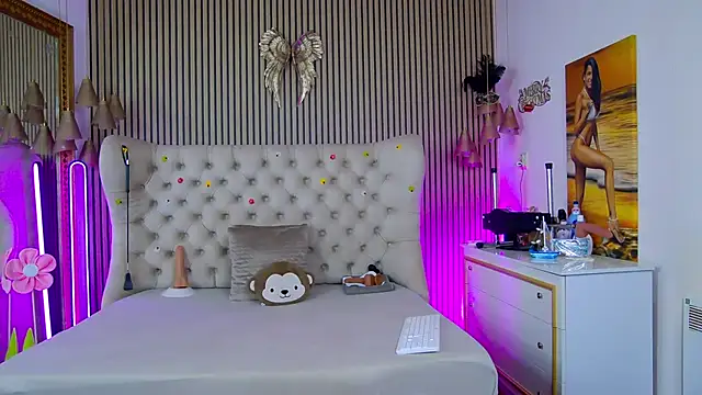 PlayfulShow webcam