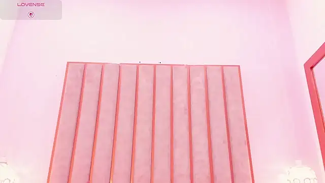Zoe_Monrow webcam