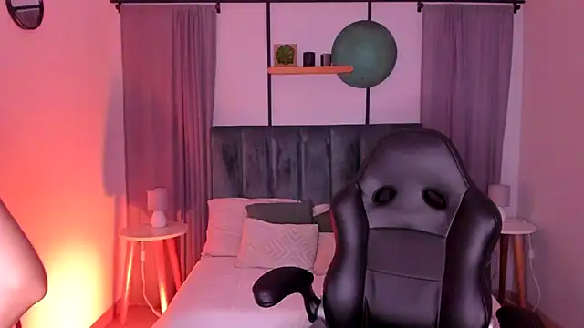 megann_blaze webcam